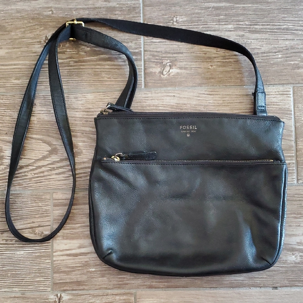 Fossil Black Pebbled Leather Tinsley Crossbody Purse With Adjustable Strap